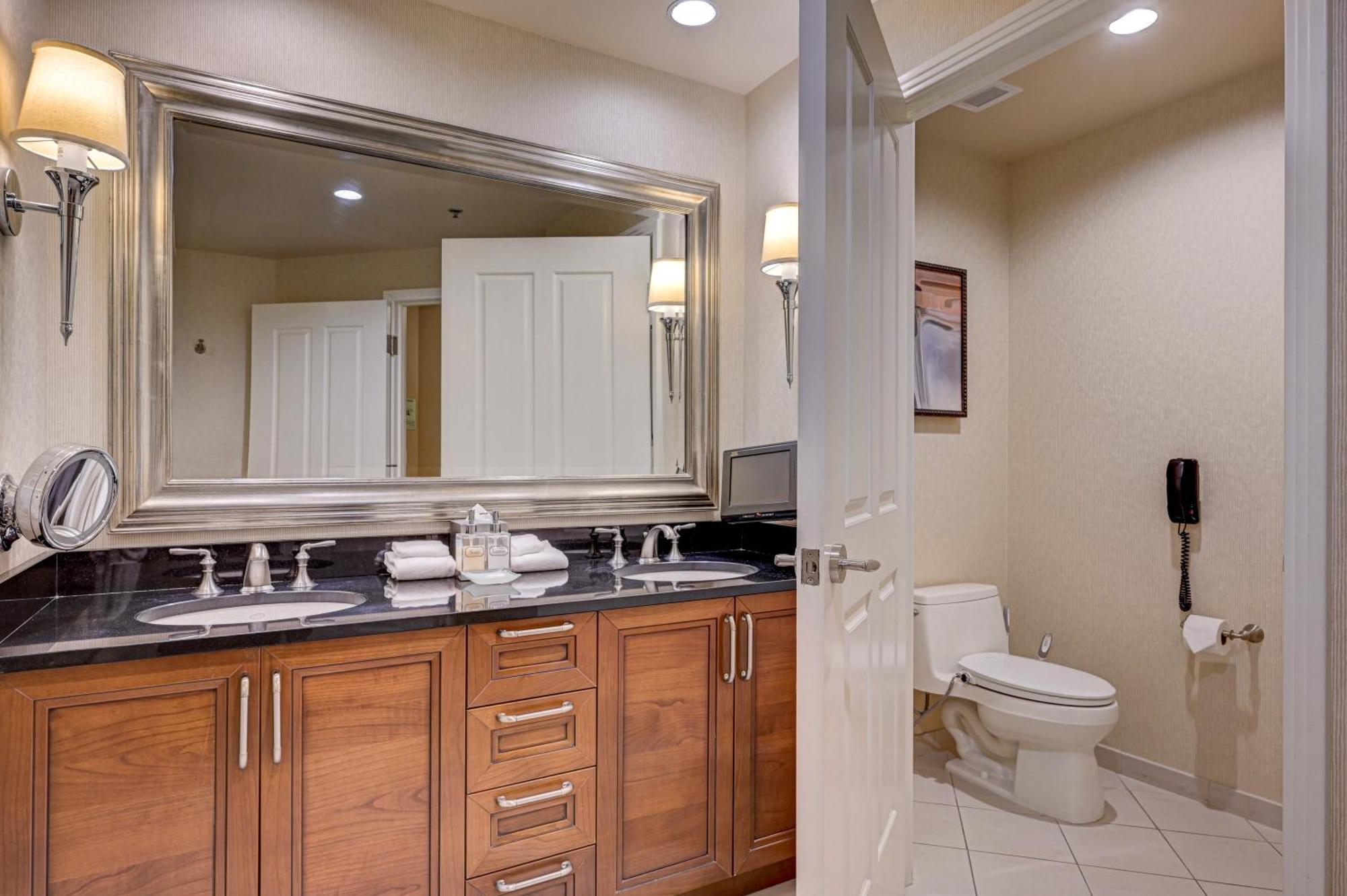 Luxury Studio Mgm Signature Best Location Lazy River No Resort Fee Las Vegas Exterior photo